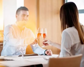 真正爱你的女人，是舍不得花你钱的？